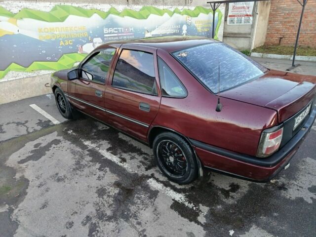 Червоний Опель Вектра, об'ємом двигуна 1.8 л та пробігом 385 тис. км за 1400 $, фото 1 на Automoto.ua