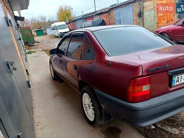 Красный Опель Вектра, объемом двигателя 1.6 л и пробегом 530 тыс. км за 2000 $, фото 3 на Automoto.ua