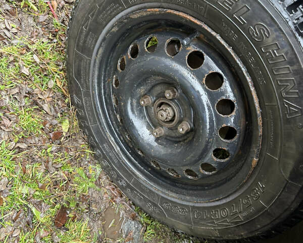 Красный Опель Вектра, объемом двигателя 1.6 л и пробегом 300 тыс. км за 1500 $, фото 7 на Automoto.ua