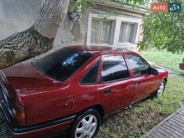 Красный Опель Вектра, объемом двигателя 2 л и пробегом 250 тыс. км за 1500 $, фото 3 на Automoto.ua