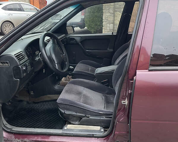 Червоний Опель Вектра, об'ємом двигуна 2 л та пробігом 220 тис. км за 1250 $, фото 5 на Automoto.ua