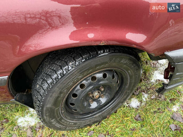 Красный Опель Вектра, объемом двигателя 1.6 л и пробегом 300 тыс. км за 1500 $, фото 9 на Automoto.ua