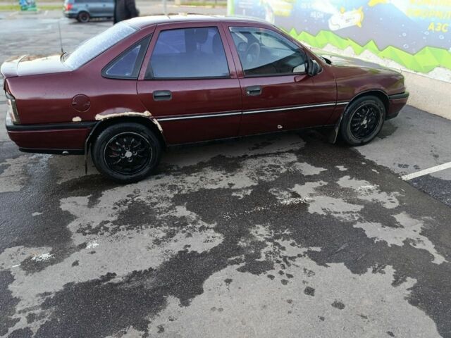 Червоний Опель Вектра, об'ємом двигуна 1.8 л та пробігом 385 тис. км за 1400 $, фото 3 на Automoto.ua