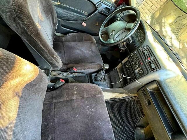 Красный Опель Вектра, объемом двигателя 2 л и пробегом 300 тыс. км за 1250 $, фото 7 на Automoto.ua