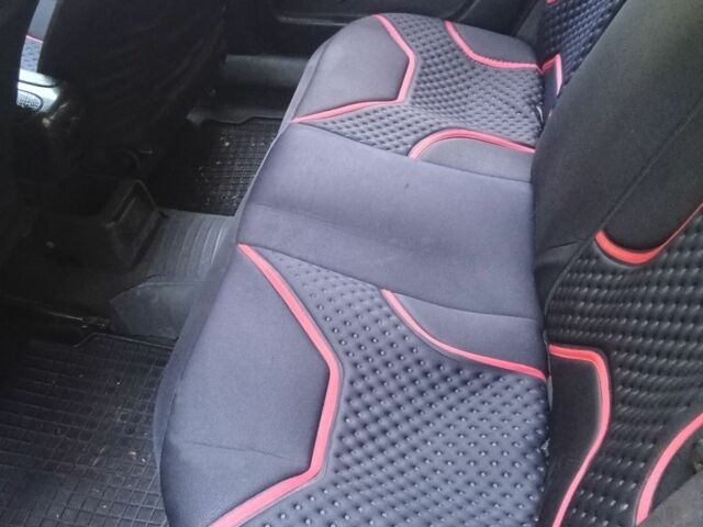 Красный Опель Вектра, объемом двигателя 1.6 л и пробегом 342 тыс. км за 1600 $, фото 5 на Automoto.ua