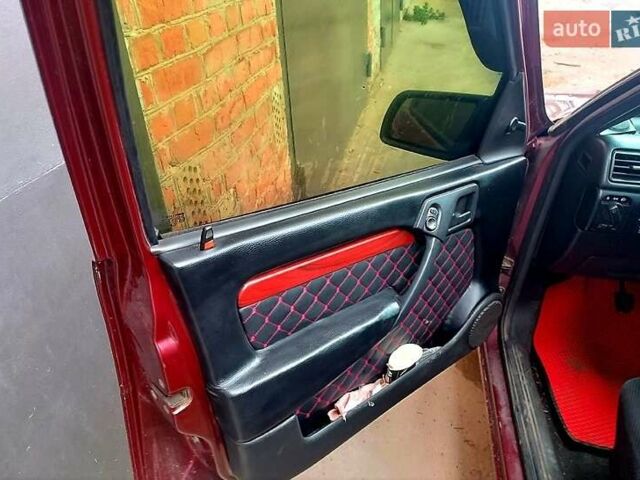 Красный Опель Вектра, объемом двигателя 1.6 л и пробегом 530 тыс. км за 2000 $, фото 1 на Automoto.ua