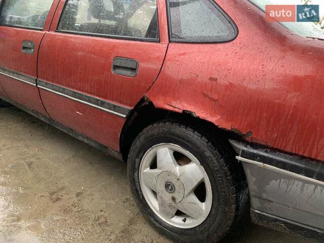 Красный Опель Вектра, объемом двигателя 1.7 л и пробегом 300 тыс. км за 850 $, фото 6 на Automoto.ua