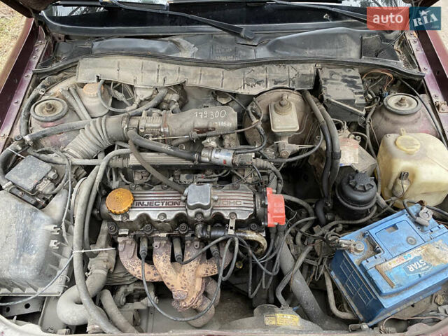 Червоний Опель Вектра, об'ємом двигуна 2 л та пробігом 300 тис. км за 999 $, фото 2 на Automoto.ua