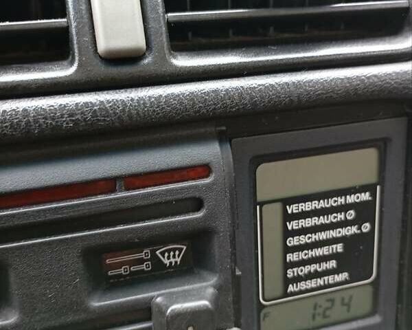 Красный Опель Вектра, объемом двигателя 2.02 л и пробегом 212 тыс. км за 1900 $, фото 22 на Automoto.ua
