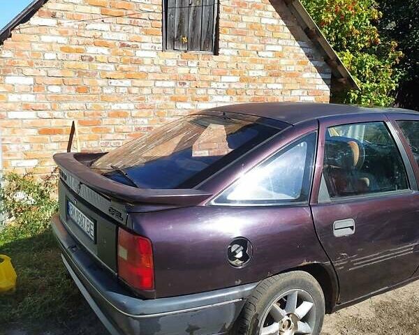 Червоний Опель Вектра, об'ємом двигуна 1.8 л та пробігом 200 тис. км за 966 $, фото 3 на Automoto.ua