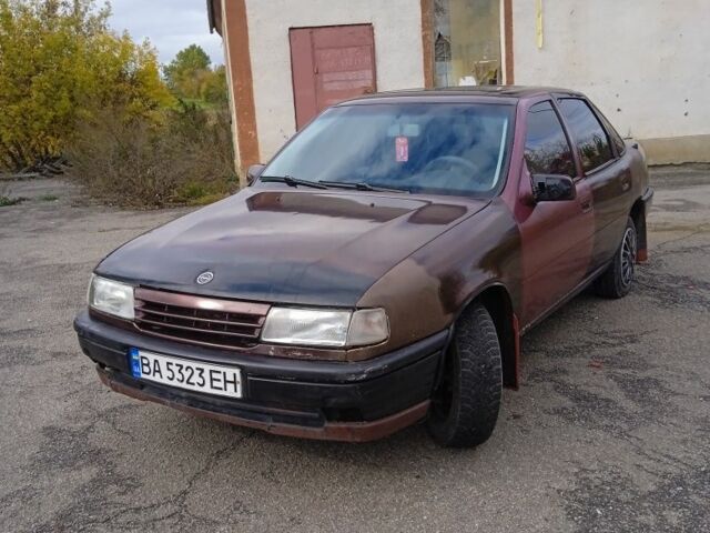 Красный Опель Вектра, объемом двигателя 2 л и пробегом 333 тыс. км за 1100 $, фото 6 на Automoto.ua