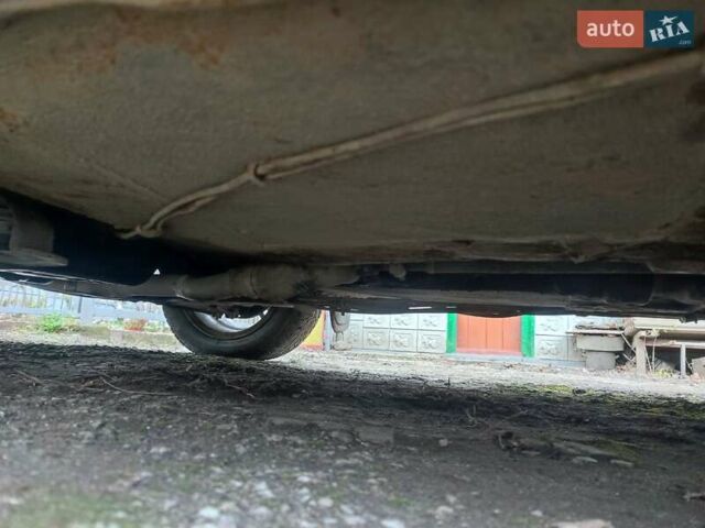 Красный Опель Вектра, объемом двигателя 1.8 л и пробегом 500 тыс. км за 1300 $, фото 9 на Automoto.ua