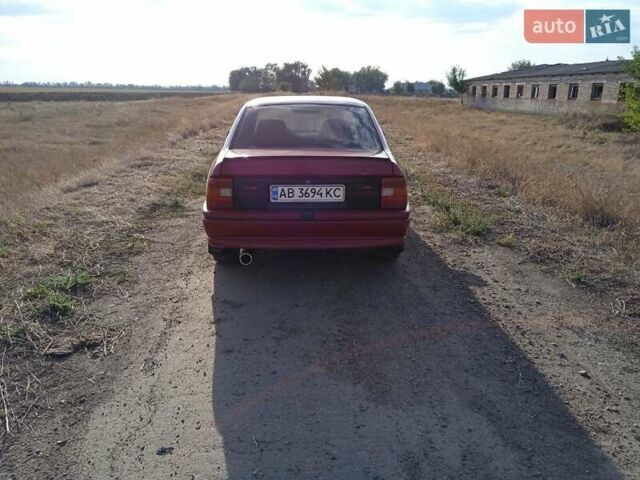 Красный Опель Вектра, объемом двигателя 1.6 л и пробегом 392 тыс. км за 2550 $, фото 10 на Automoto.ua