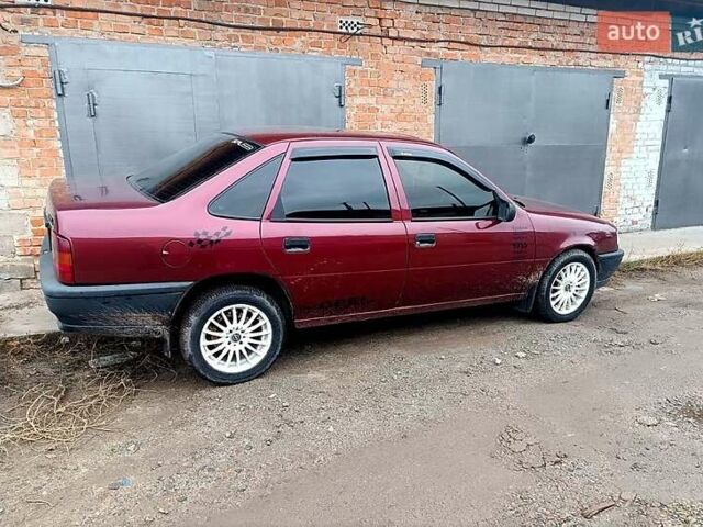 Красный Опель Вектра, объемом двигателя 1.6 л и пробегом 530 тыс. км за 2000 $, фото 5 на Automoto.ua