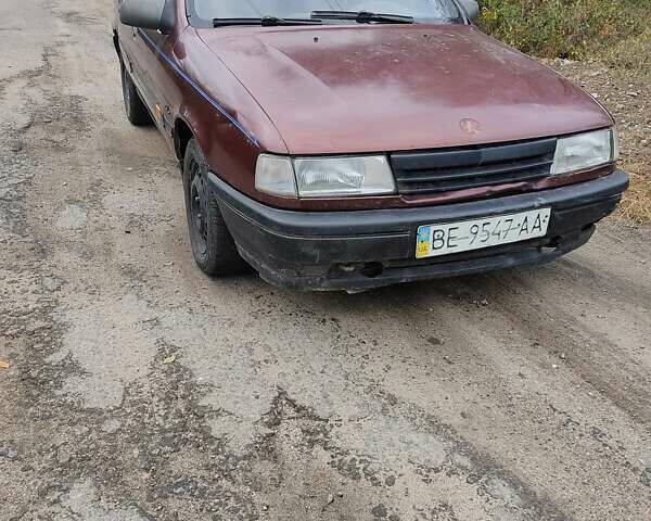 Красный Опель Вектра, объемом двигателя 1.8 л и пробегом 208 тыс. км за 1002 $, фото 6 на Automoto.ua