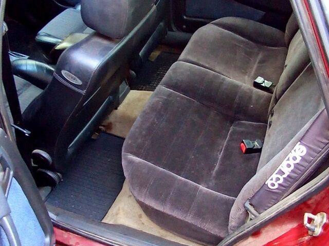 Красный Опель Вектра, объемом двигателя 1.8 л и пробегом 0 тыс. км за 1400 $, фото 8 на Automoto.ua