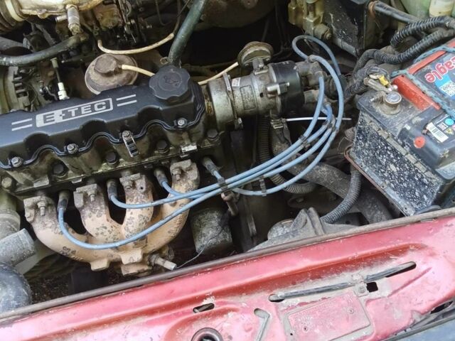 Красный Опель Вектра, объемом двигателя 1.6 л и пробегом 342 тыс. км за 1600 $, фото 11 на Automoto.ua