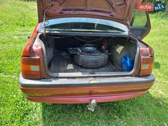 Красный Опель Вектра, объемом двигателя 1.8 л и пробегом 320 тыс. км за 1100 $, фото 4 на Automoto.ua