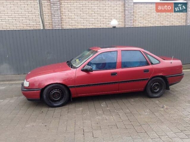 Красный Опель Вектра, объемом двигателя 1.8 л и пробегом 582 тыс. км за 1000 $, фото 2 на Automoto.ua