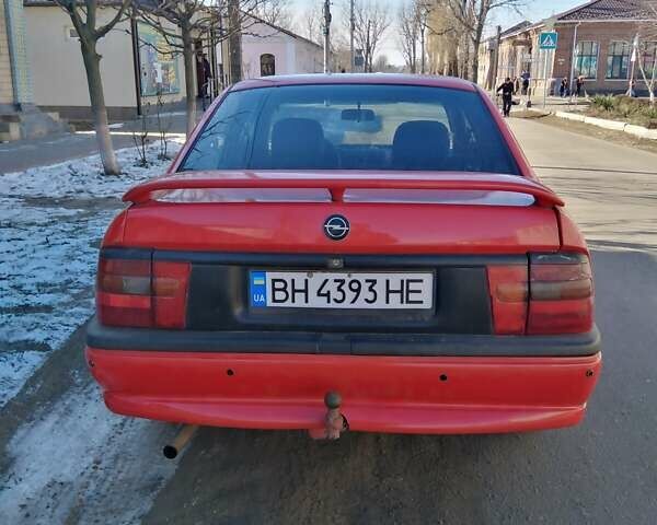 Красный Опель Вектра, объемом двигателя 1.7 л и пробегом 400 тыс. км за 800 $, фото 2 на Automoto.ua