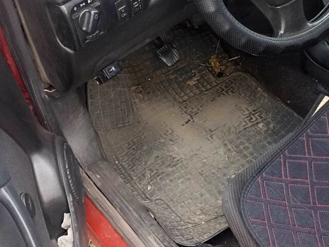 Красный Опель Вектра, объемом двигателя 0 л и пробегом 3 тыс. км за 356 $, фото 4 на Automoto.ua