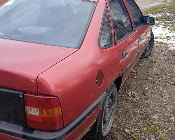 Красный Опель Вектра, объемом двигателя 1.8 л и пробегом 300 тыс. км за 1294 $, фото 3 на Automoto.ua