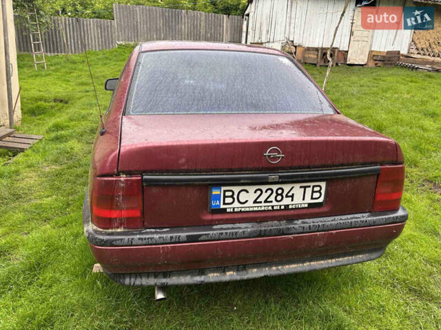 Красный Опель Вектра, объемом двигателя 1.69 л и пробегом 265 тыс. км за 1150 $, фото 2 на Automoto.ua