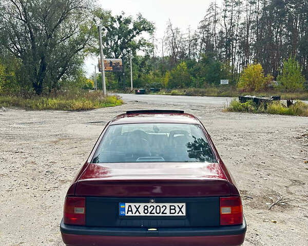 Красный Опель Вектра, объемом двигателя 1.8 л и пробегом 100 тыс. км за 3100 $, фото 4 на Automoto.ua