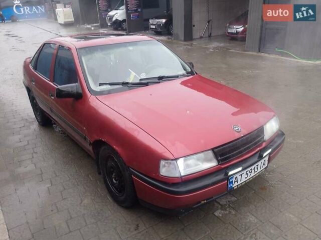 Красный Опель Вектра, объемом двигателя 1.8 л и пробегом 582 тыс. км за 1000 $, фото 5 на Automoto.ua