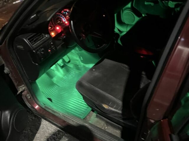 Красный Опель Вектра, объемом двигателя 1.8 л и пробегом 314 тыс. км за 2850 $, фото 6 на Automoto.ua