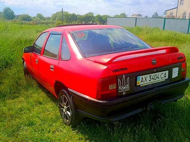 Красный Опель Вектра, объемом двигателя 1.8 л и пробегом 333 тыс. км за 1250 $, фото 4 на Automoto.ua