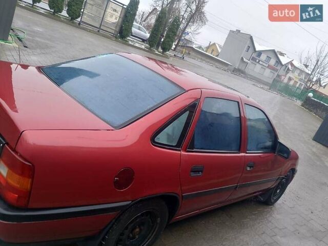 Красный Опель Вектра, объемом двигателя 1.8 л и пробегом 582 тыс. км за 1000 $, фото 6 на Automoto.ua