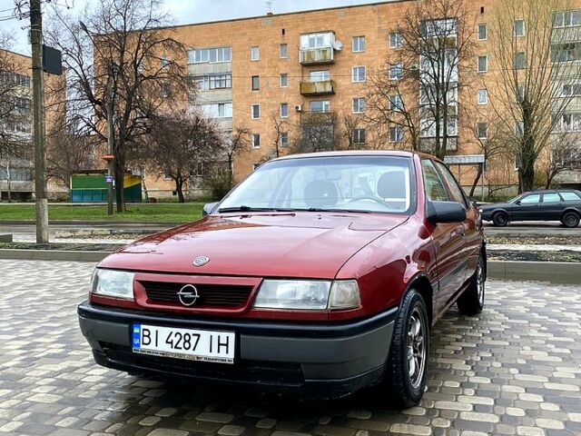 Красный Опель Вектра, объемом двигателя 1.8 л и пробегом 350 тыс. км за 2300 $, фото 2 на Automoto.ua