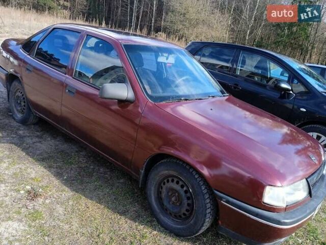 Красный Опель Вектра, объемом двигателя 1.8 л и пробегом 350 тыс. км за 1100 $, фото 5 на Automoto.ua