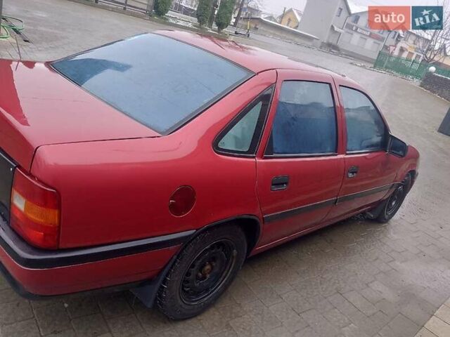 Красный Опель Вектра, объемом двигателя 1.8 л и пробегом 582 тыс. км за 1000 $, фото 1 на Automoto.ua