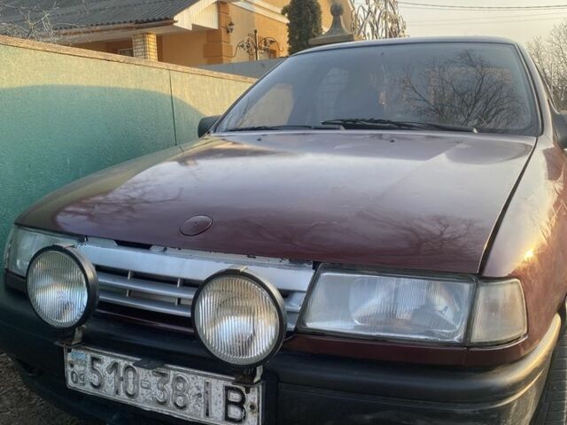 Красный Опель Вектра, объемом двигателя 1.8 л и пробегом 246 тыс. км за 2000 $, фото 3 на Automoto.ua