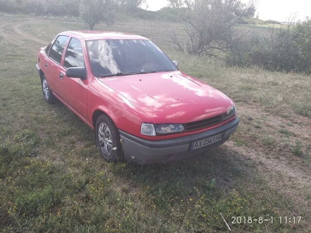 Красный Опель Вектра, объемом двигателя 1.8 л и пробегом 150 тыс. км за 3500 $, фото 1 на Automoto.ua