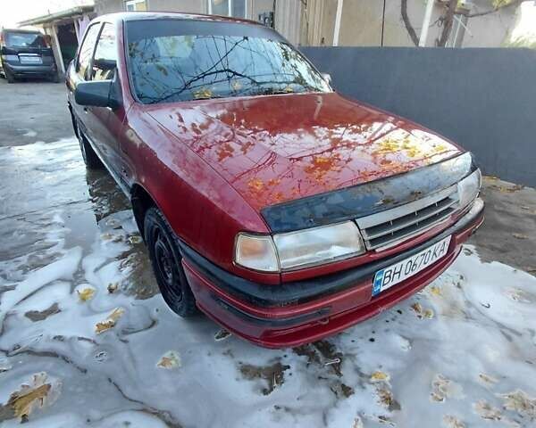 Красный Опель Вектра, объемом двигателя 1.6 л и пробегом 304 тыс. км за 1300 $, фото 2 на Automoto.ua