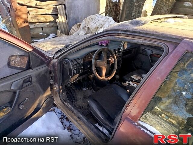 Красный Опель Вектра, объемом двигателя 2 л и пробегом 200 тыс. км за 700 $, фото 6 на Automoto.ua