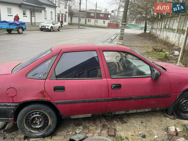 Червоний Опель Вектра, об'ємом двигуна 1.6 л та пробігом 395 тис. км за 600 $, фото 3 на Automoto.ua