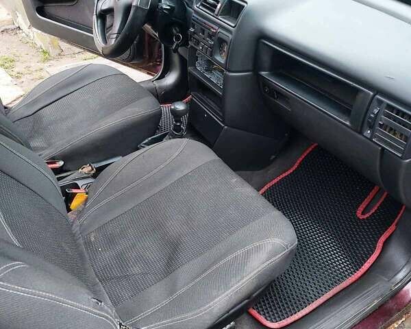 Красный Опель Вектра, объемом двигателя 1.8 л и пробегом 200 тыс. км за 650 $, фото 6 на Automoto.ua