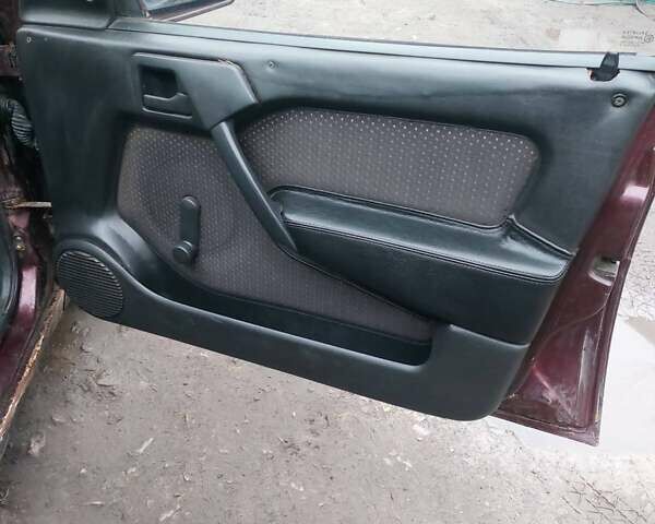 Красный Опель Вектра, объемом двигателя 1.8 л и пробегом 200 тыс. км за 650 $, фото 11 на Automoto.ua