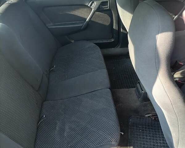 Червоний Опель Вектра, об'ємом двигуна 2 л та пробігом 4 тис. км за 1850 $, фото 6 на Automoto.ua