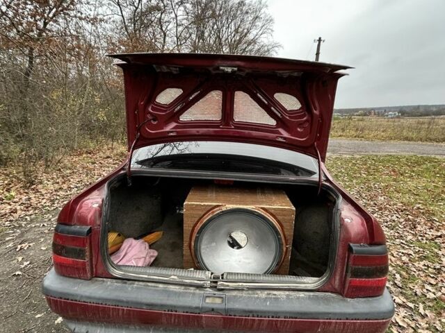 Красный Опель Вектра, объемом двигателя 1.8 л и пробегом 360 тыс. км за 1400 $, фото 9 на Automoto.ua