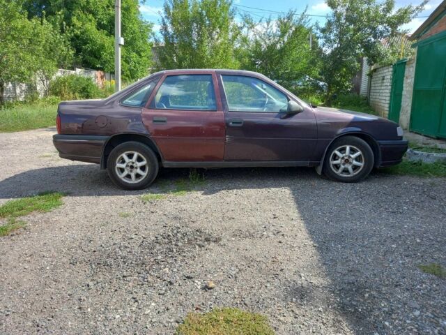 Красный Опель Вектра, объемом двигателя 2 л и пробегом 2 тыс. км за 1713 $, фото 2 на Automoto.ua