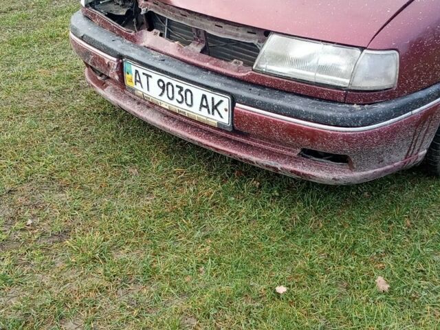 Красный Опель Вектра, объемом двигателя 1.8 л и пробегом 200 тыс. км за 800 $, фото 5 на Automoto.ua