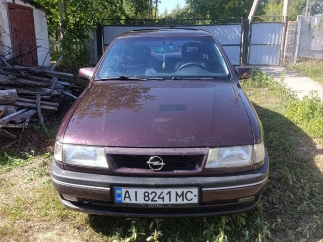 Красный Опель Вектра, объемом двигателя 2 л и пробегом 460 тыс. км за 1300 $, фото 4 на Automoto.ua