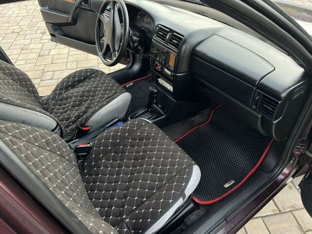 Червоний Опель Вектра, об'ємом двигуна 2.5 л та пробігом 210 тис. км за 1777 $, фото 2 на Automoto.ua