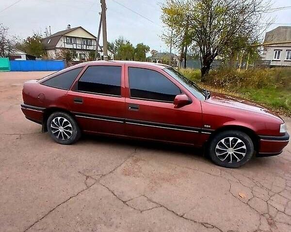 Опель Вектра 1995 в Коростене на Automoto.ua Красный Опель Вектра, объемом двигателя 2 л и пробегом 318 тыс. км за 2300 $, фото 8 на Automoto.ua