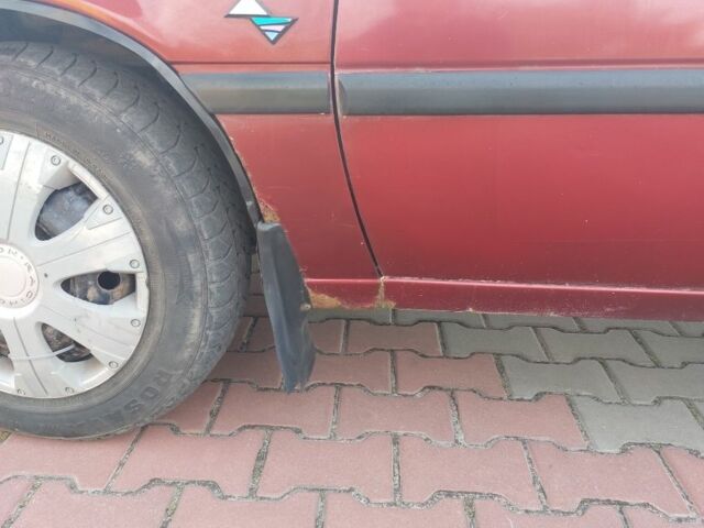 Опель Вектра 1995 в Рожище на Automoto.ua Красный Опель Вектра, объемом двигателя 1.8 л и пробегом 3 тыс. км за 1400 $, фото 6 на Automoto.ua